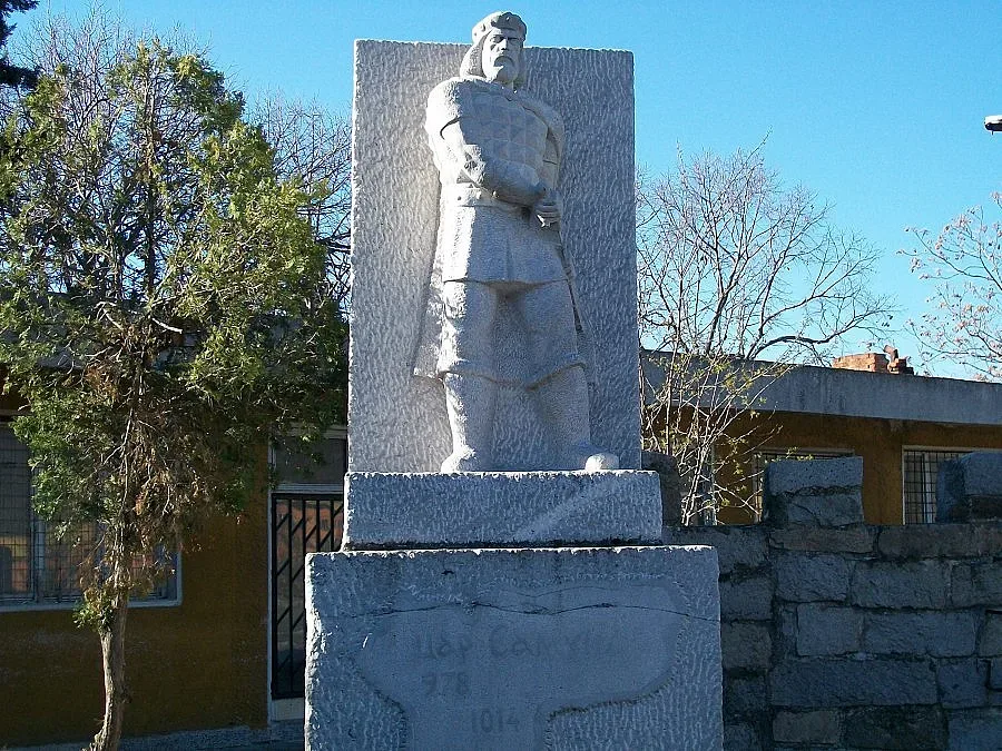 Кресна чака пари за паметника на Самуил