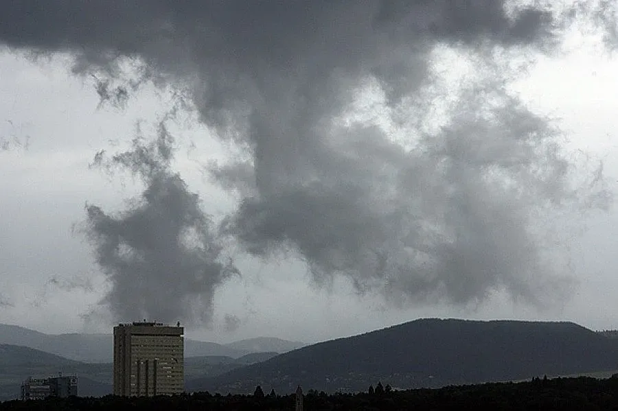 Времето днес: Облачно, но топло