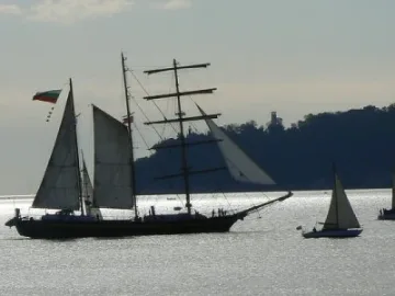 Търсят ентусиасти на борда на „Роял Хелена” за черноморската регата   