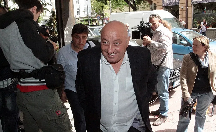 Гергов даде пътната си фирма