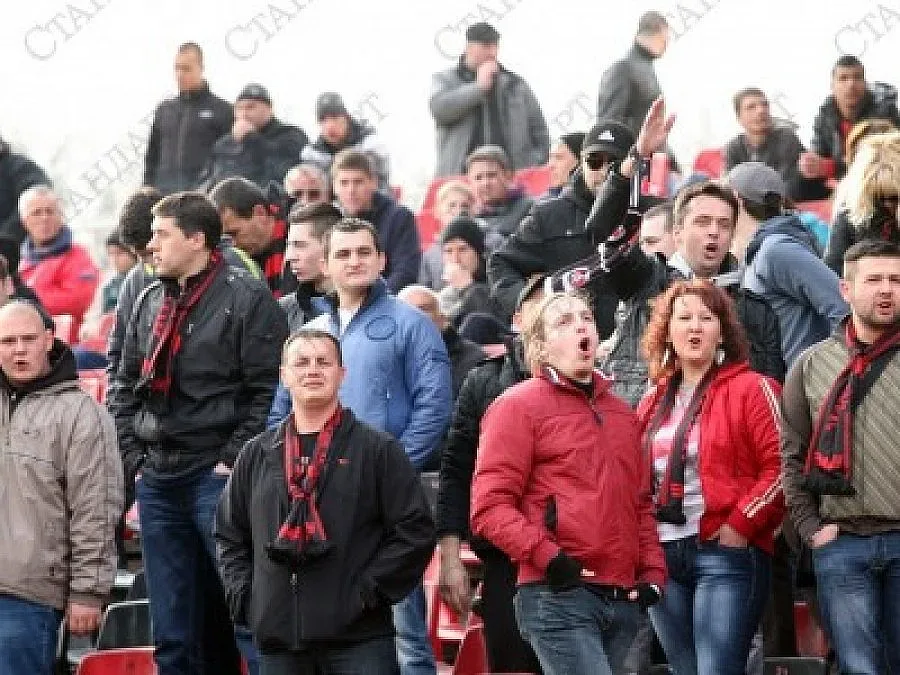 Фенове на Локо Сф дадоха своите на БФС