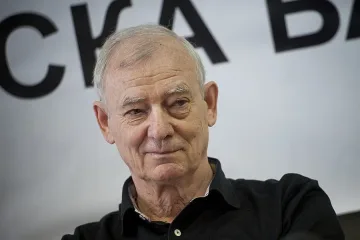 Световен шампион пое националките по волейбол