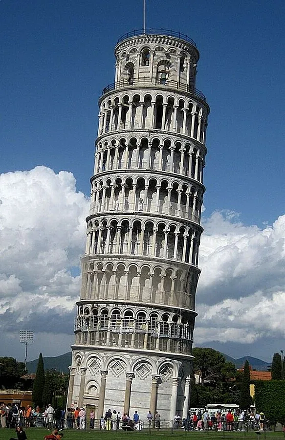 Кулата в Пиза паднала още през 1950