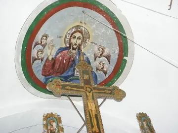Откриха Христос в ореол с трикольор