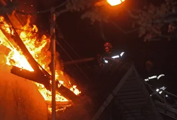 Спасиха пенсионер от огнен ад в Благоевград