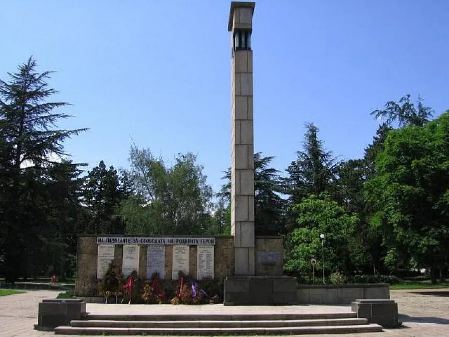 Обновяват изцяло два парка в Казанлък