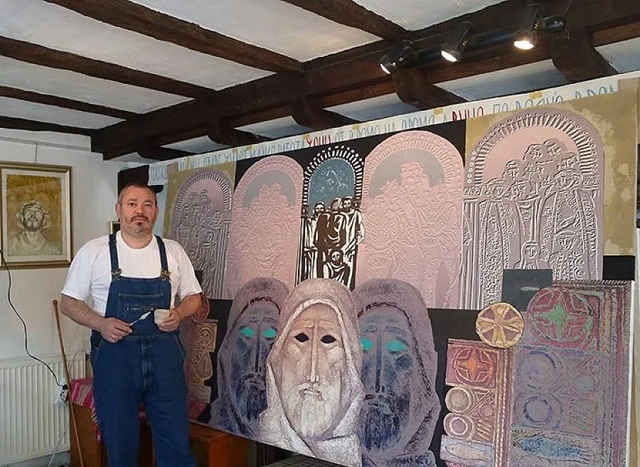 Ректор празнува 55 години с изложба в 5 часа и 5 минути