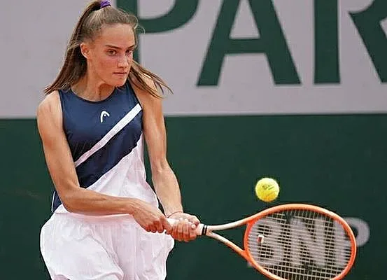 Българка завладя корта, отива на полуфинал