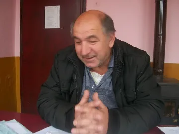 700 души се молят за храм 3 г. след първата копка 