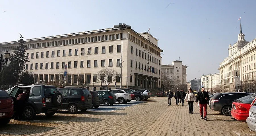 Дупката в бюджета стана 688 млн. лв.