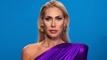 Запали мрежата! Участничка от Биг Брадър целуна Енрике Иглесиас