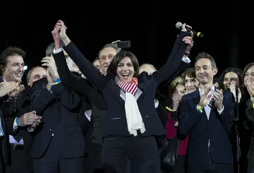 Социалистите загубиха на кметските избори във Франция