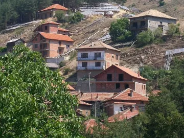 Земеделци в Долно Осеново сменят тютюна с гурбет