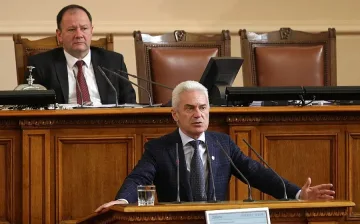 Сидеров: Очаквам президентът да обяви война на Русия