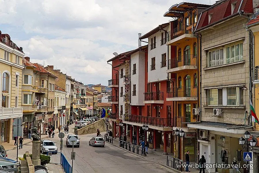 Централната банка ще бори ниската инфлация