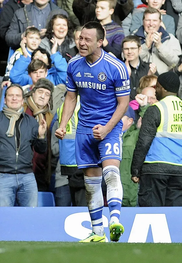 Тери закопа "Челси", самолетче за Мойс