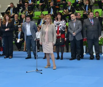 Откриха спортната зала „Арена Ботевград"