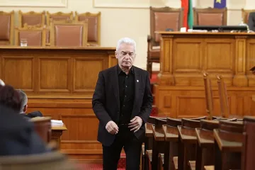 Комисия ще разследва срещите на Плевнелиев