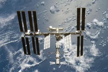 Космонавти на МКС 2 дни по-късно