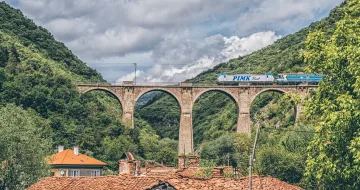 Тръгна уникален влак в България
