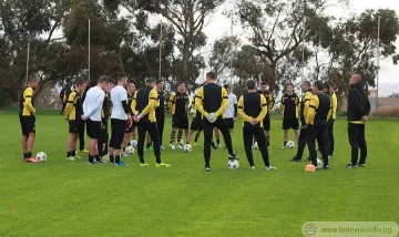 "Ботев" пак взриви Румъния