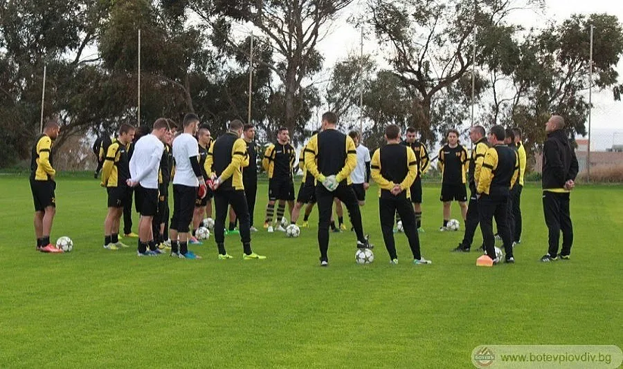 "Ботев" пак взриви Румъния