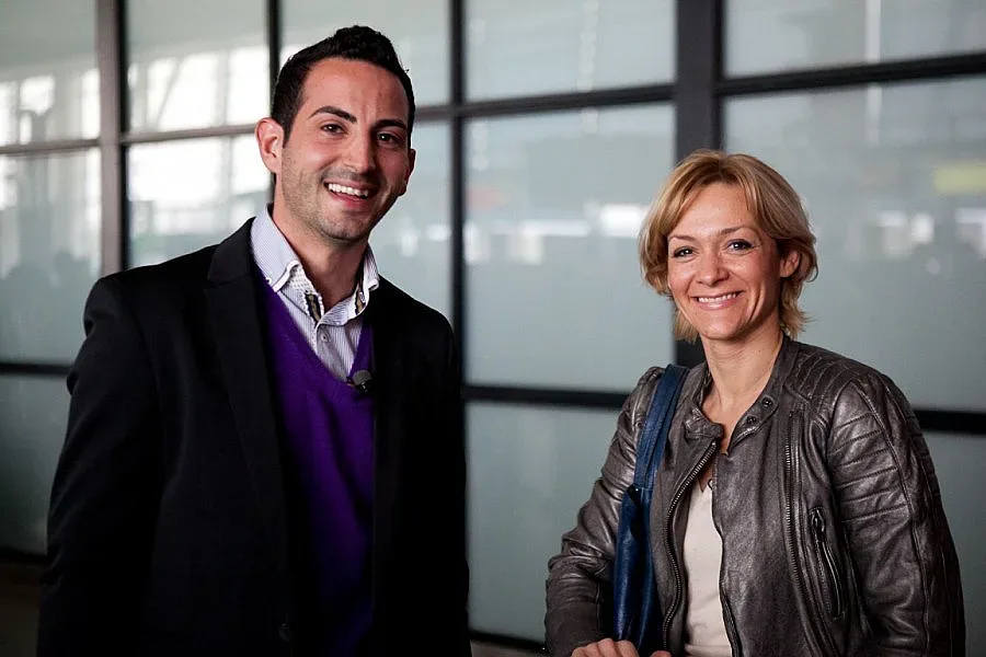 Албена Денкова и партньорът й в "Денсинг старс" кацнаха в София