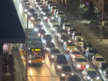 Безумно задръстване в София! Заради туристите с колелата
