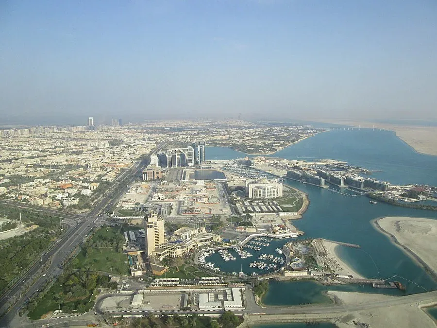 На кафе със злато в Абу Даби