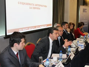 Стойнев: Искаме силна индустрия, която да създава работни места