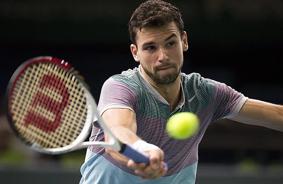 Слагат допълнителна трибуна заради Гришо