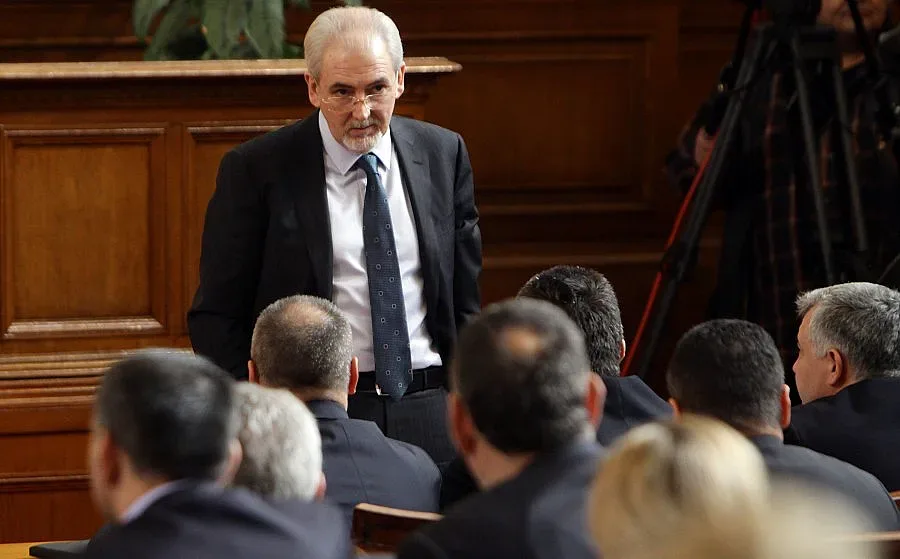 ДПС гласува с Бойко за Изборния кодекс