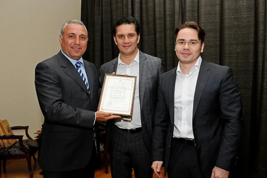 "Лукойл" награди Стоичков