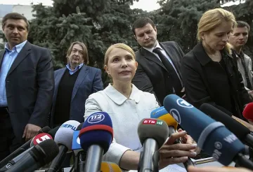 Тимошенко смени прическата и се кандидатира за президент