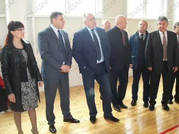Бойко Борисов преряза лентата на спортна зала в Благоевград