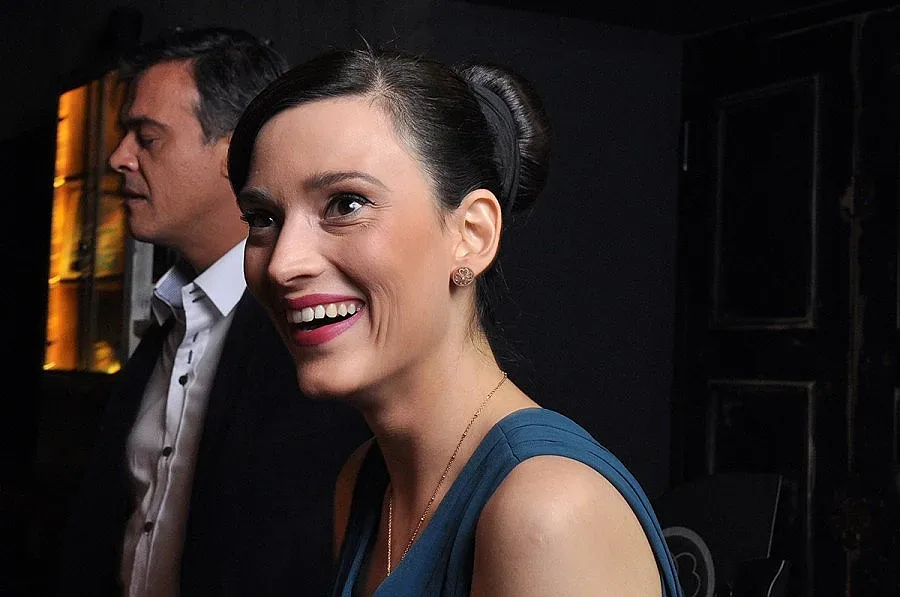 Фенове разпитват за пергамента с кода @