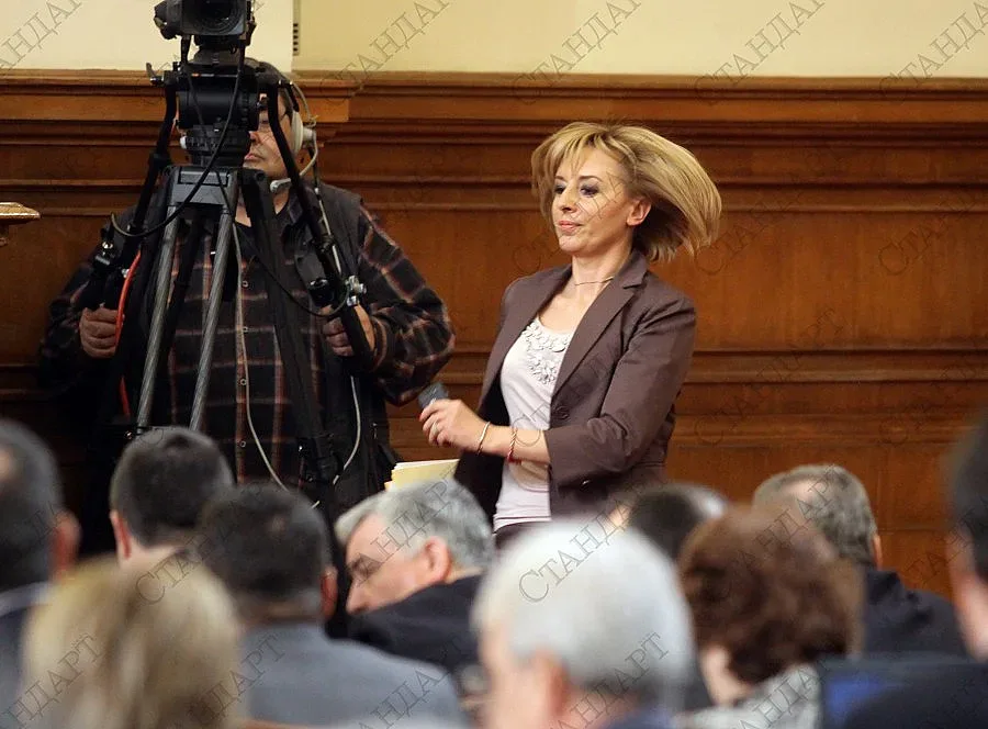 ГЕРБ иска да играе само в уредени мачове