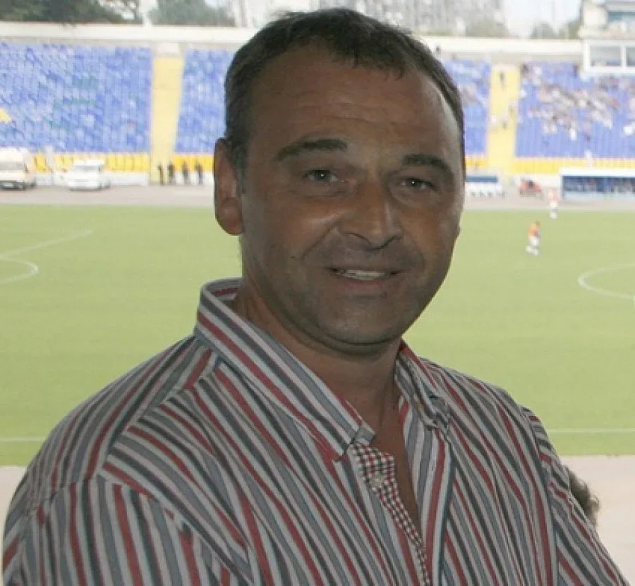 Шеф духна с мръсна газ от "Левски"