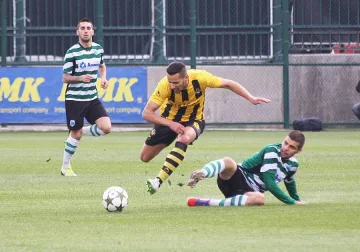 Гонзо подля вода и на "Ботев" (Пд)