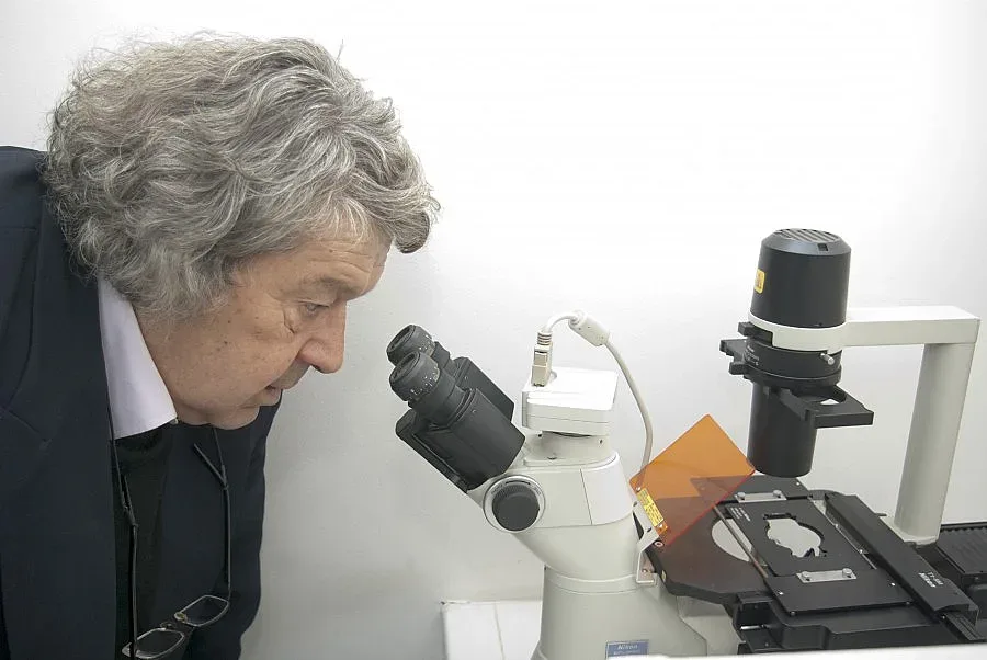 Български учен спаси 14 000 бебета