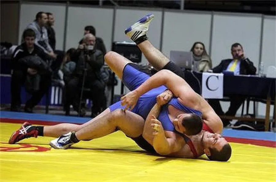 Класиците с двама дебютанти на Евро'14