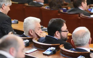 Предложенията на Атака за Крим и Русия не минаха