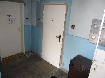 Изпратиха Стивън със скейтборда му