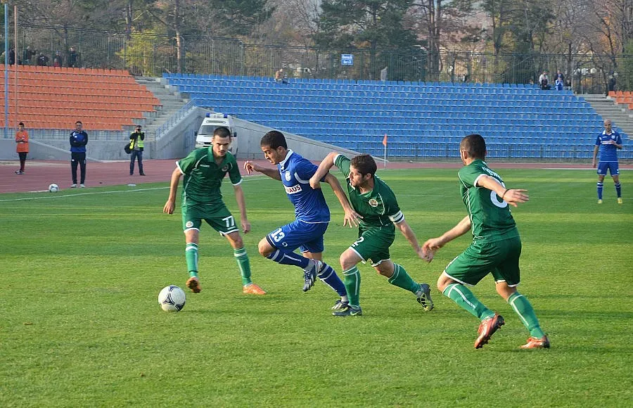 Забраняват алкохола заради дербито на Бургас