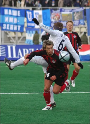 Отърваха Пеев и Зико от треньора