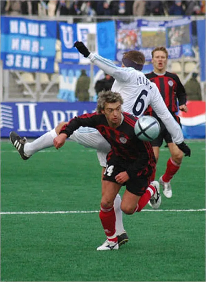 Отърваха Пеев и Зико от треньора