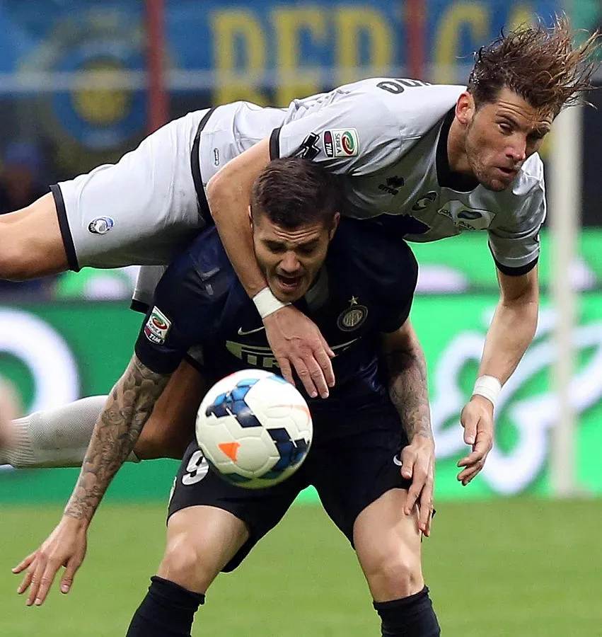 "Интер" разкова гредите и падна