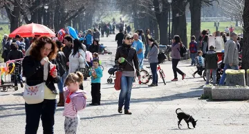 Слънчева и топла неделя