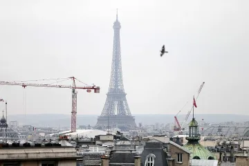 Обир под носа на правосъдието в Париж