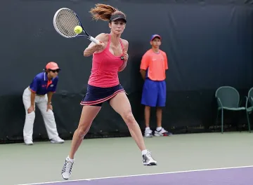 Пиронкова с тежка загуба в Маями